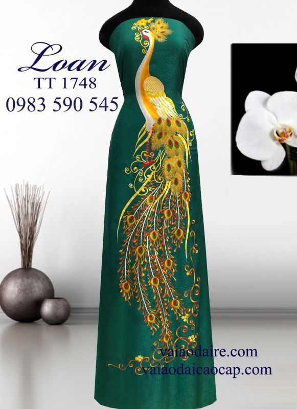 Vải tơ tằm thêu chim Công