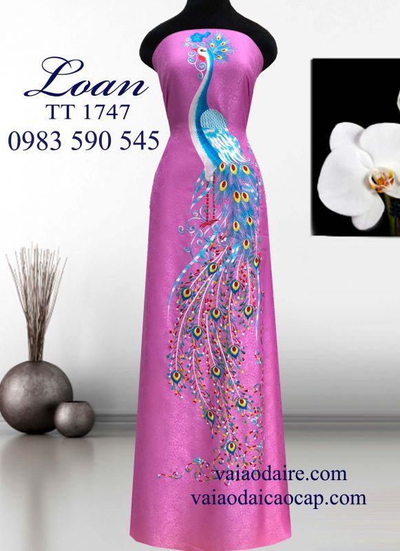 Vải tơ tằm thêu chim Công