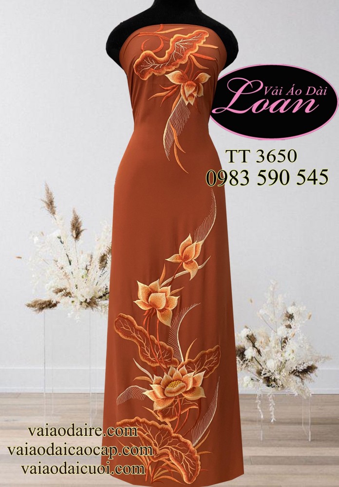 Vải áo dài thêu hoa Sen
