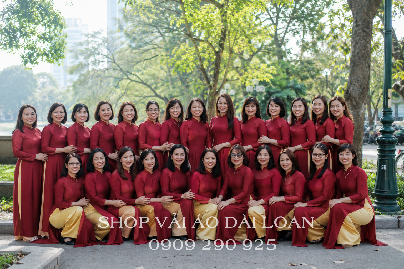 Vải áo dài đồng phục màu đỏ đô